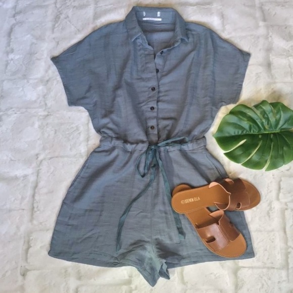 ❤️Sold❤️Urban Outfitters Blue Romper 🌼 - Picture 6 of 6